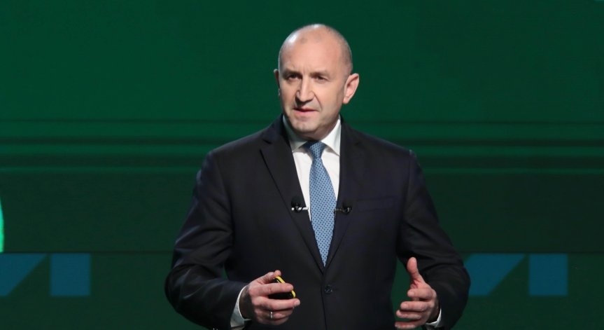 RUMEN-RADEV--900