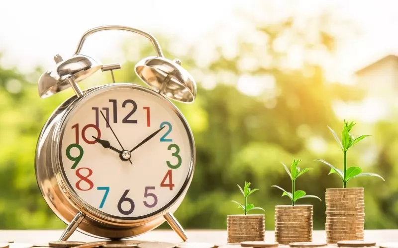 clock-money-growth-grow-time-2696234.jpg