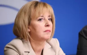 maya_manolova_1.jpg